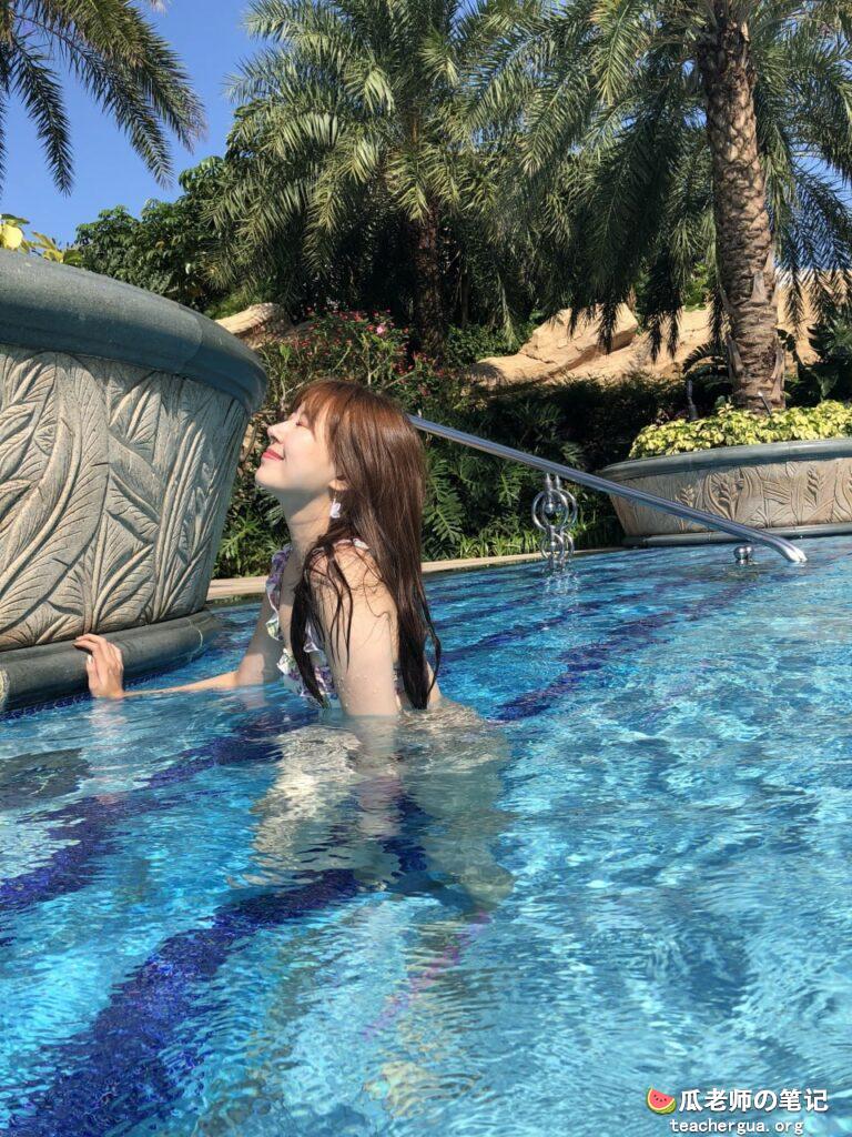 经典之传媒大学高颜值美女与男友不雅自拍
