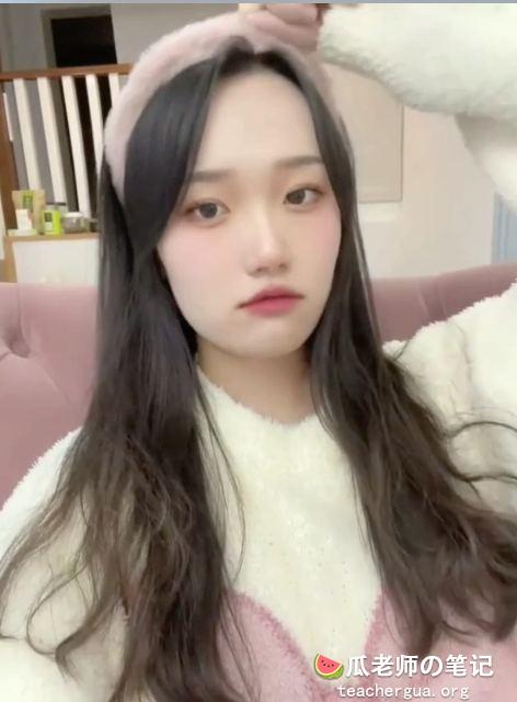 吃瓜湖北工业大学大三学姐王艳秋为了金钱劈腿金主