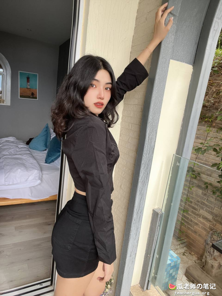 吃瓜广州工商银行许雅琪反差婊曝光两副模样太反差